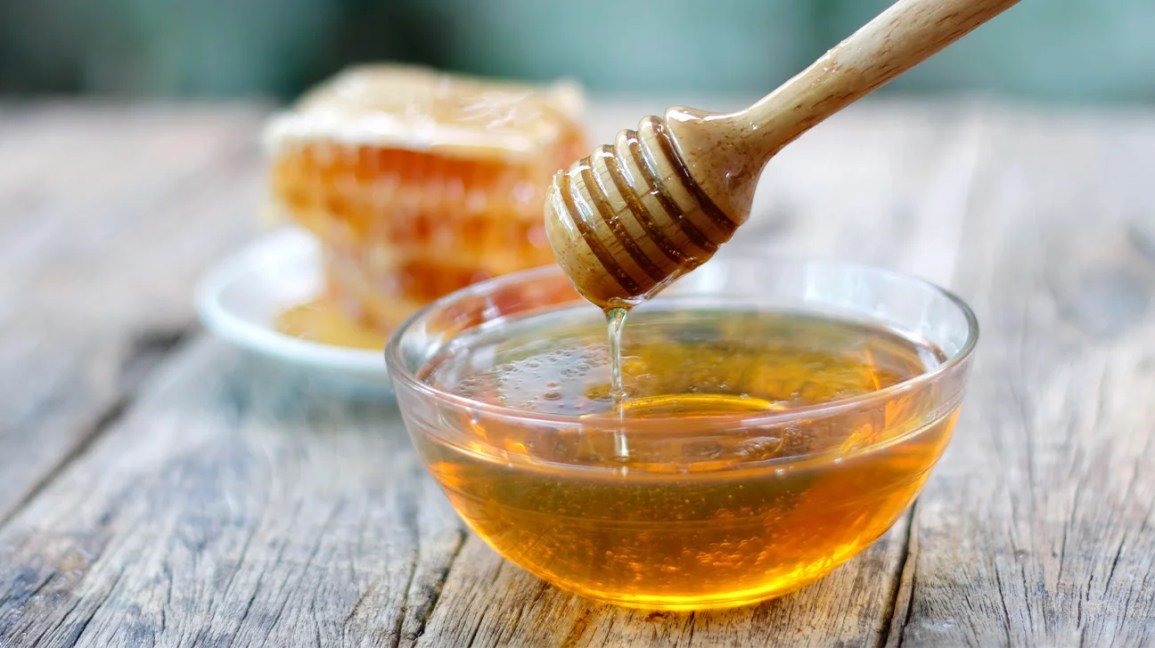 10 Reasons Honey is the Perfect Superfood - Kishalay Organics